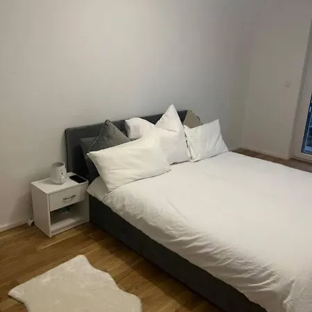 Apartment In Gallus With Big Balcony+views Frankfurt am Main